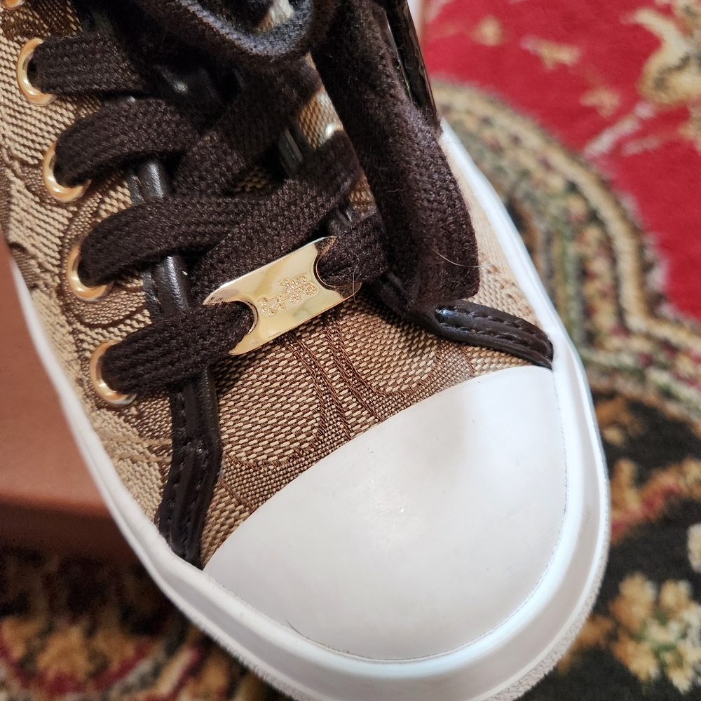 Authentic Coach Signature Brown & Tan Low Sneakers 6.5 - Picture 2 of 11